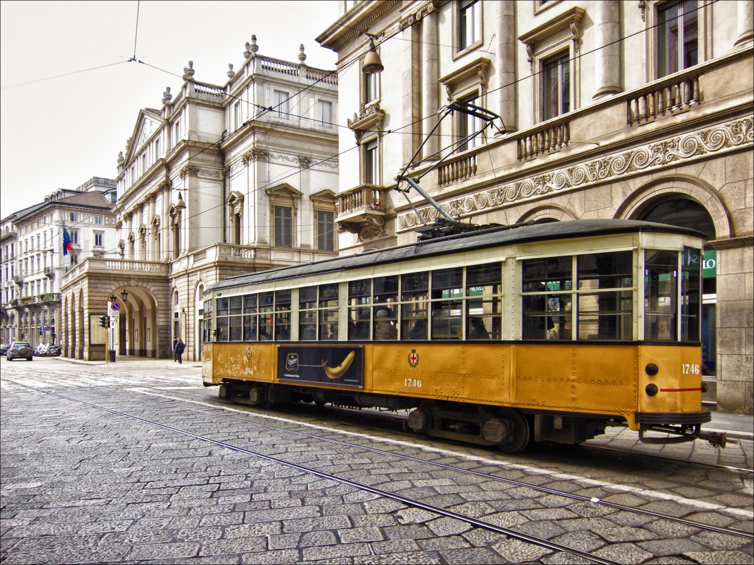 milano tram bert kaufmann